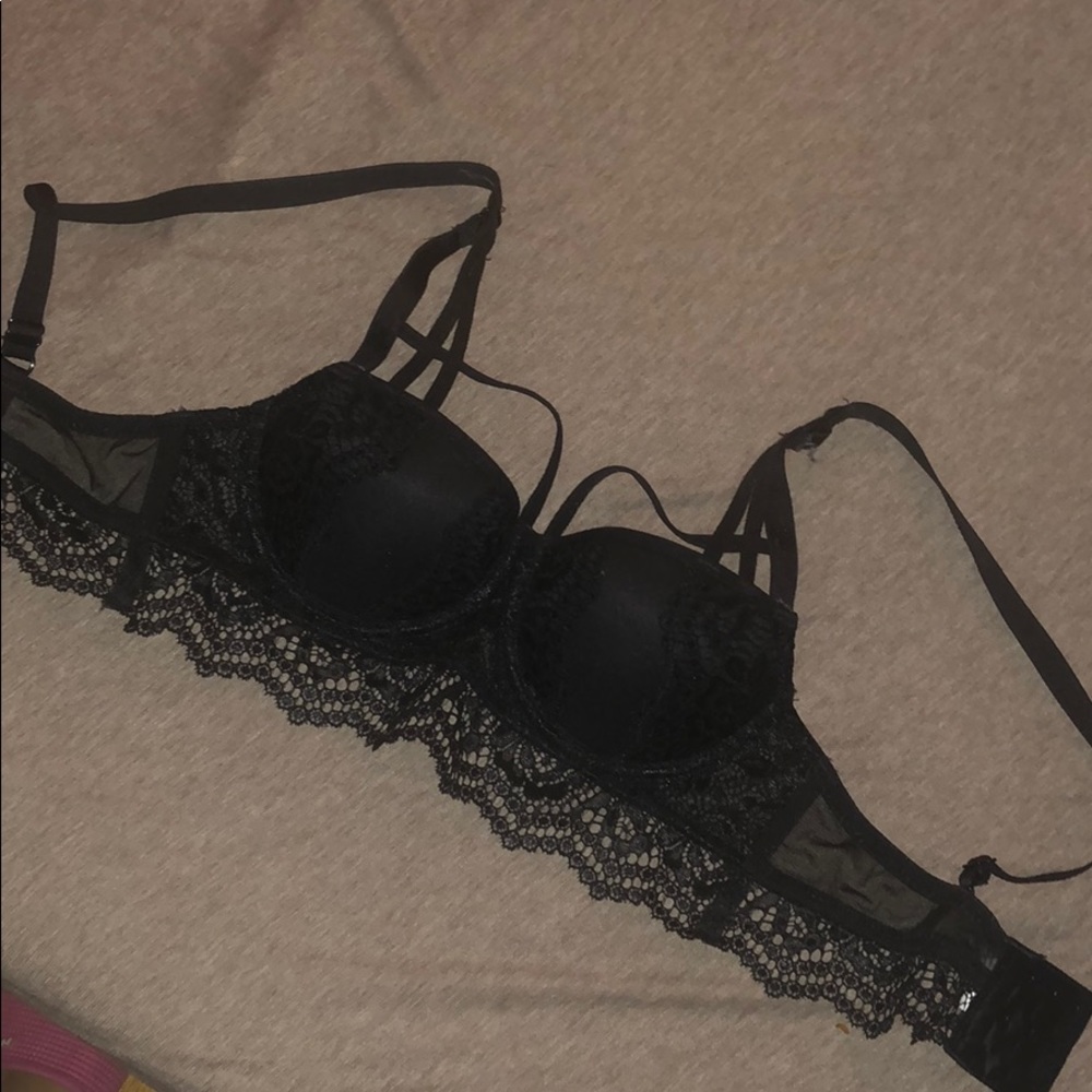 Strappy 32A Bombshell Bra